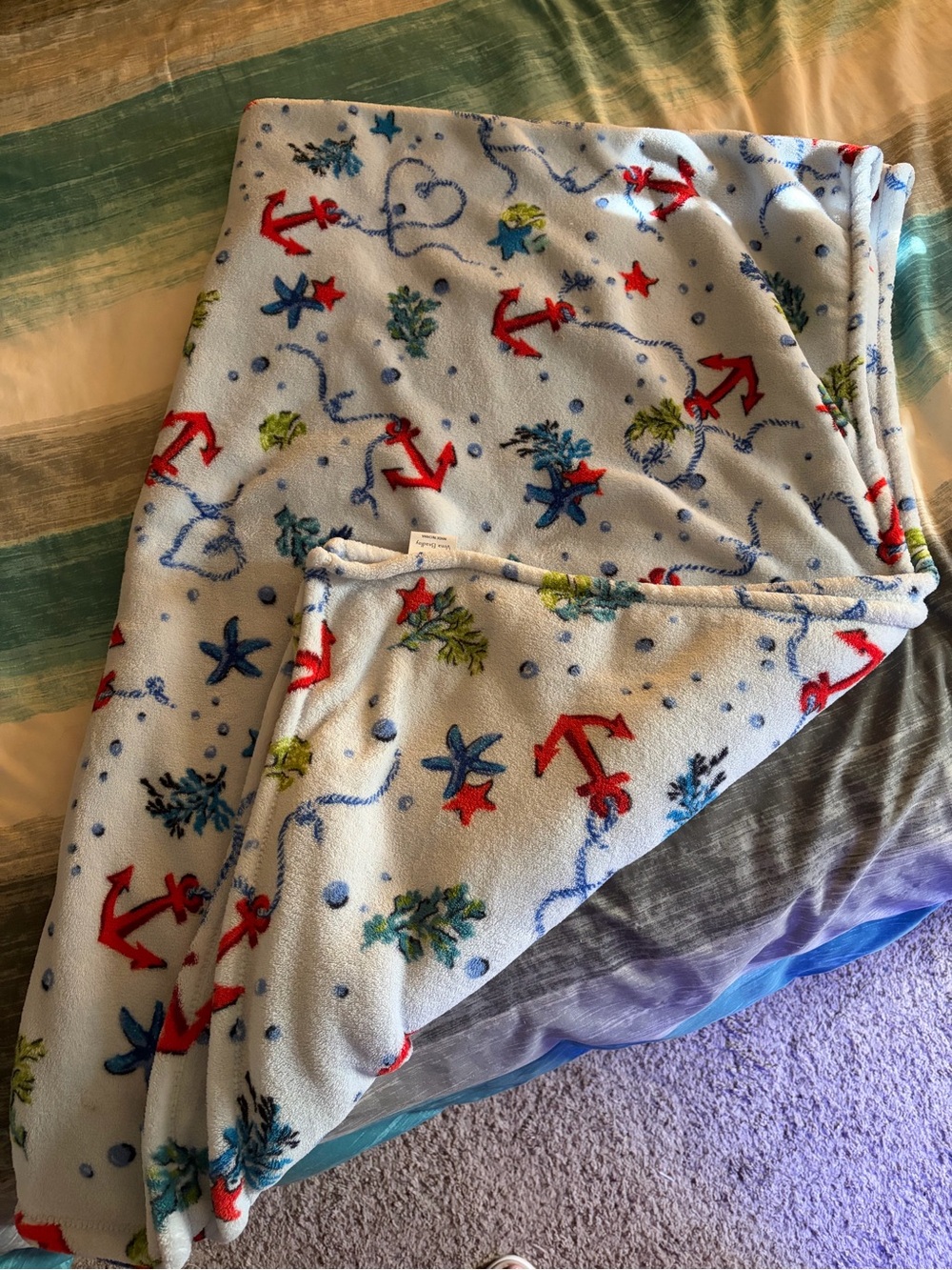 Vera Bradley Nautical Anchor & Starfish Fleece Throw - Light Blue